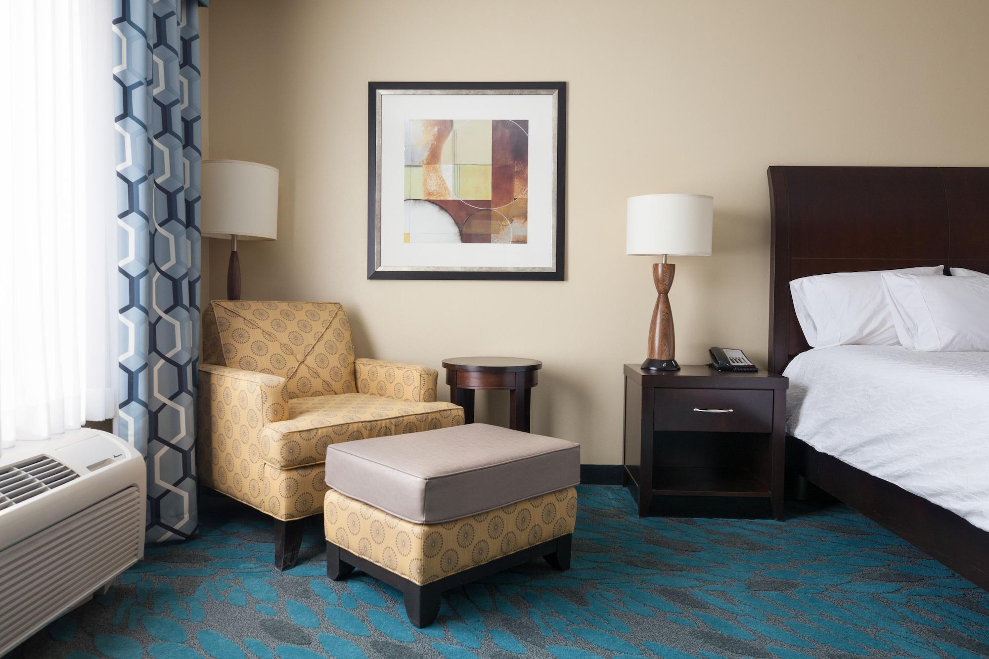 Hilton Garden Inn Fargo Esterno foto