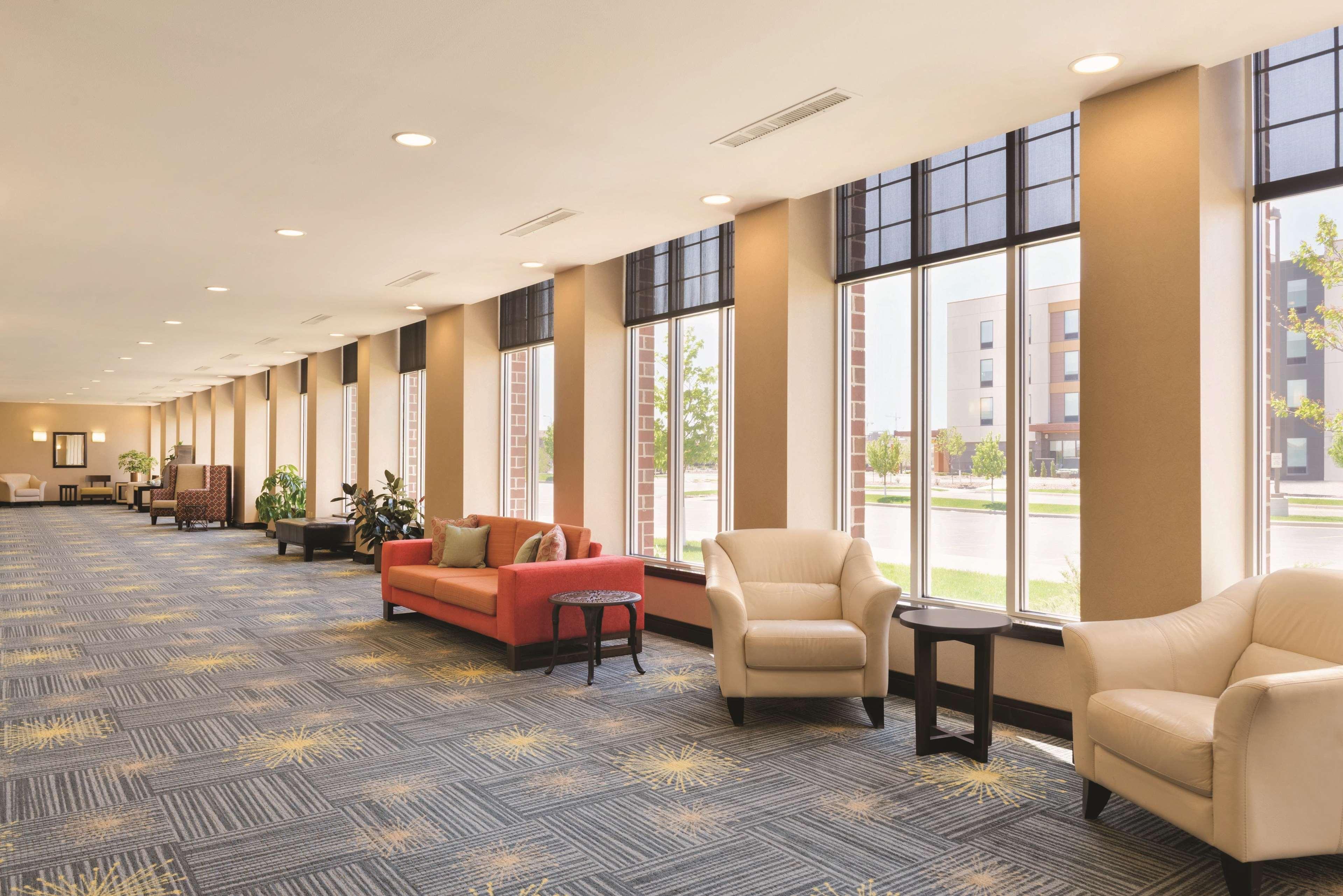 Hilton Garden Inn Fargo Esterno foto