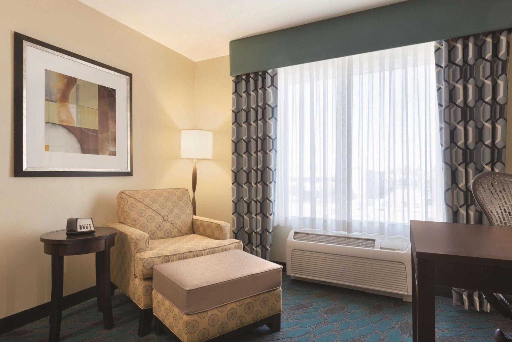 Hilton Garden Inn Fargo Esterno foto