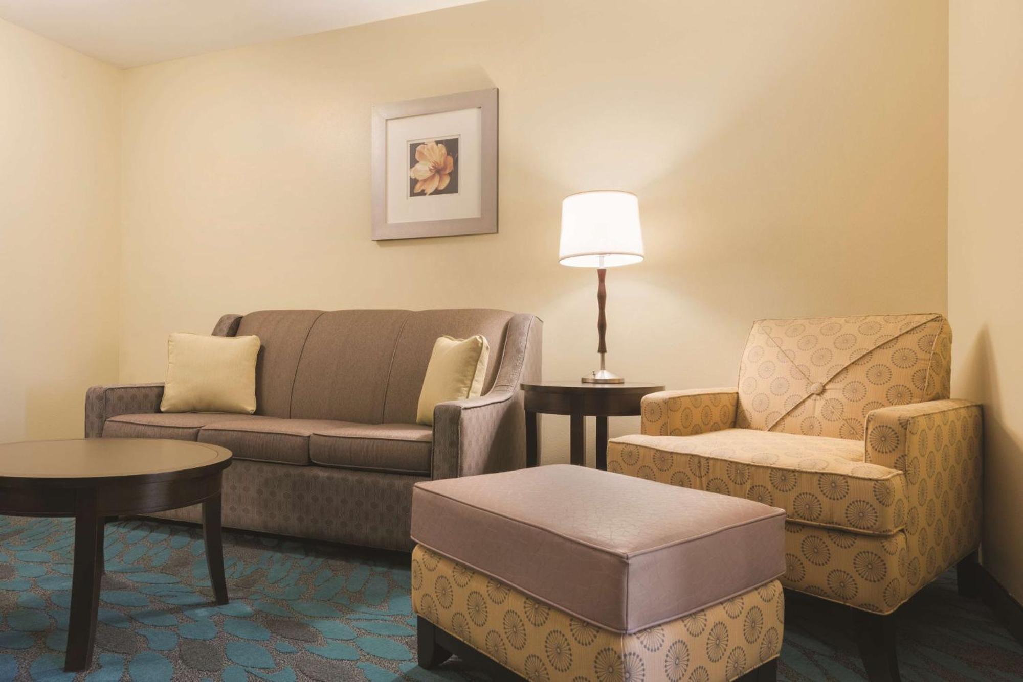 Hilton Garden Inn Fargo Esterno foto