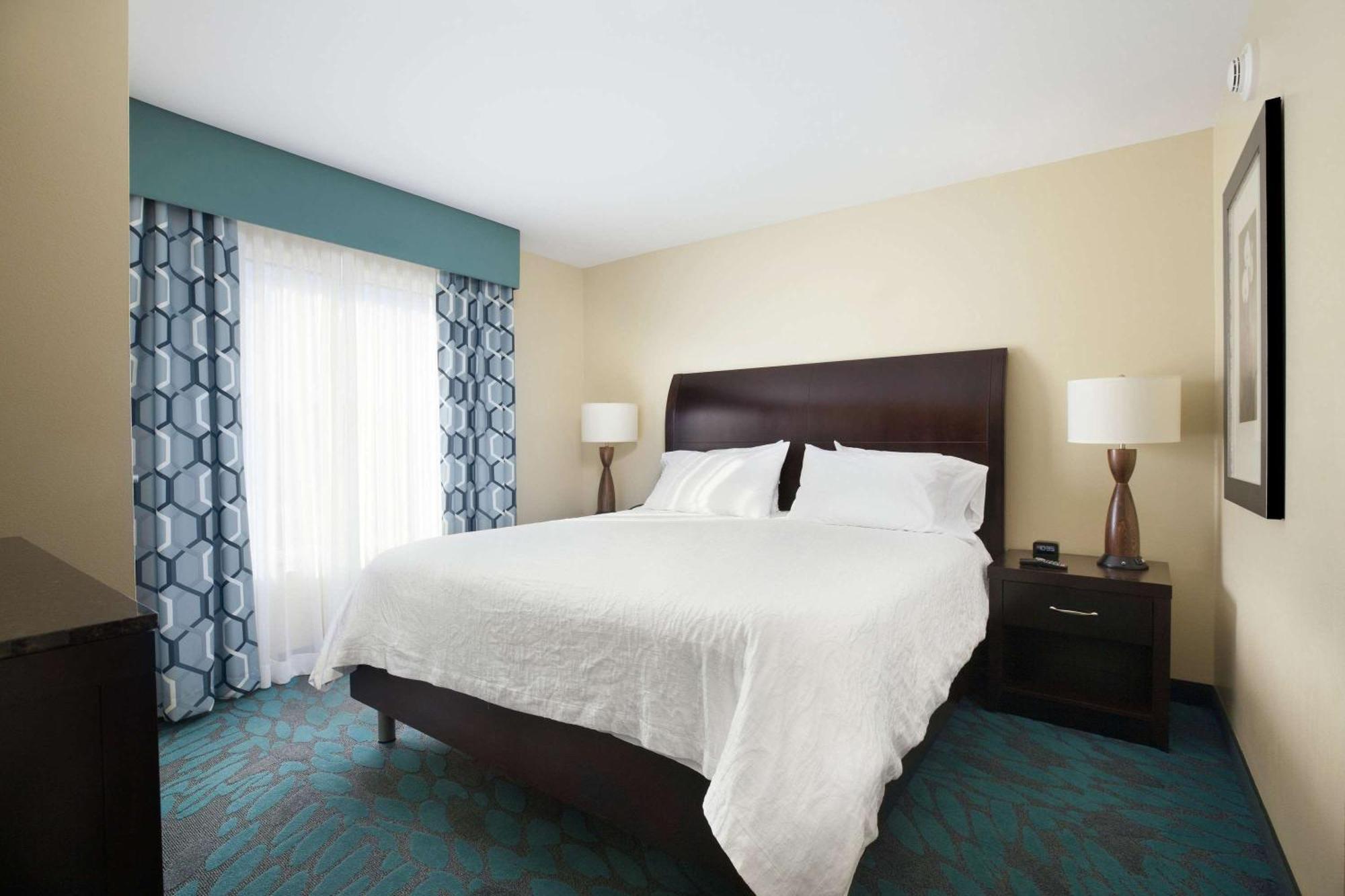 Hilton Garden Inn Fargo Esterno foto