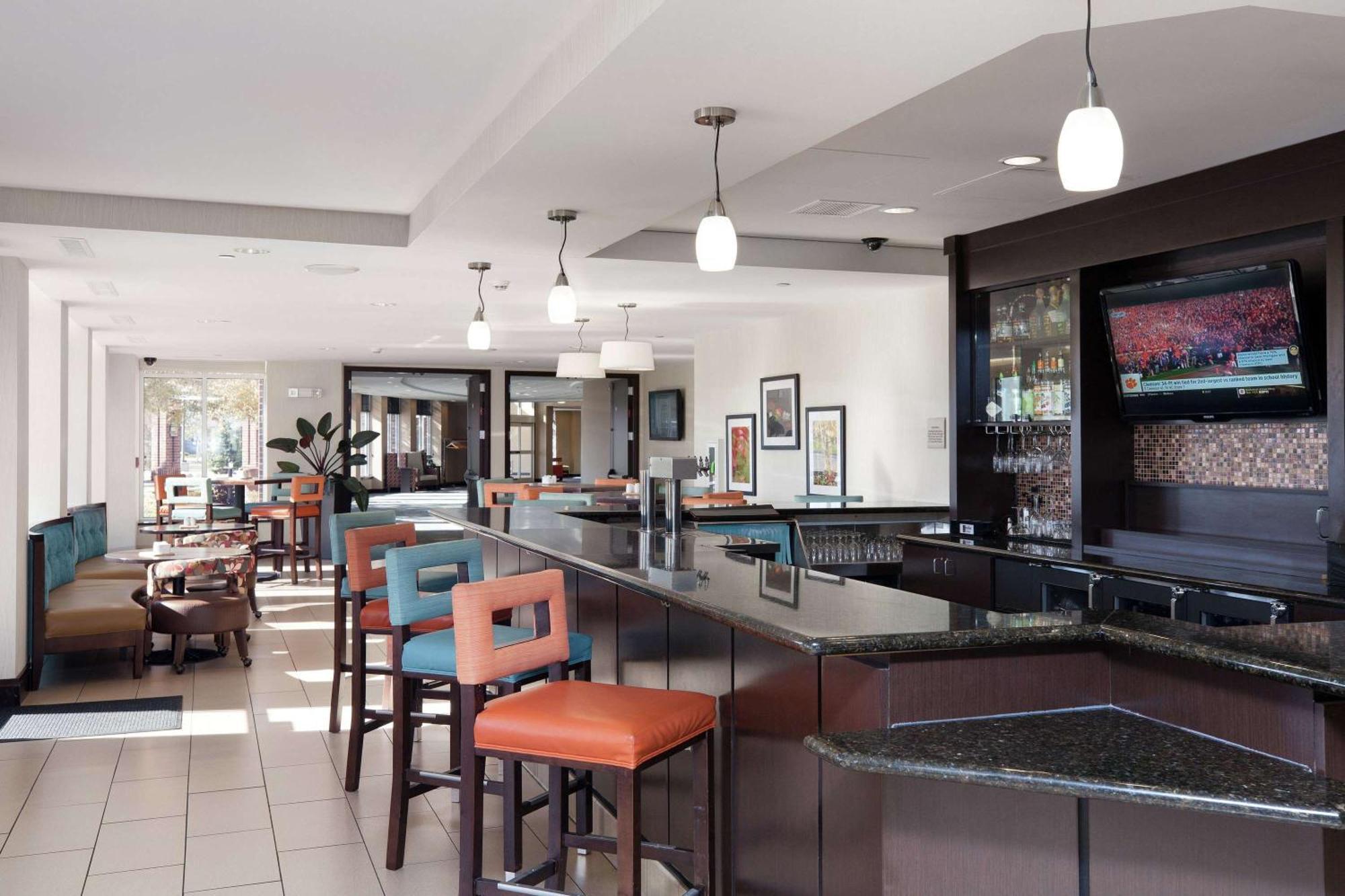 Hilton Garden Inn Fargo Esterno foto